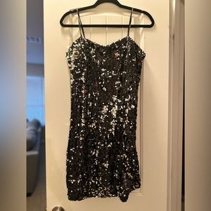SPARKLING BLACK DRESS
